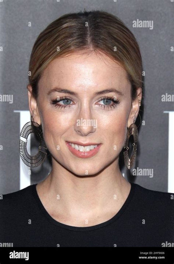 Unveiling The Truths And Impacts Of "Iliza Shlesinger Nude Pics"